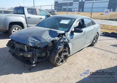 2022 Hyundai Elantra N Line z USA, uszkodzony, nr VIN KMHLR4AF2NU233063